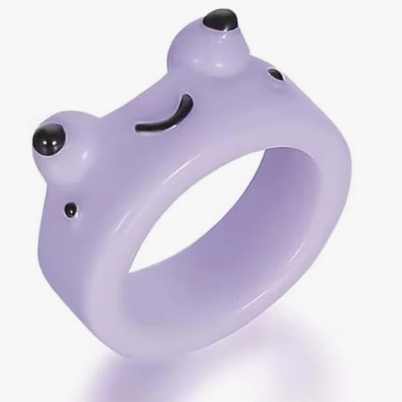 Rainbow Cloudz Jewelry - 🌸 3/$15 Acrylic Pastel Lavender Frog Ring